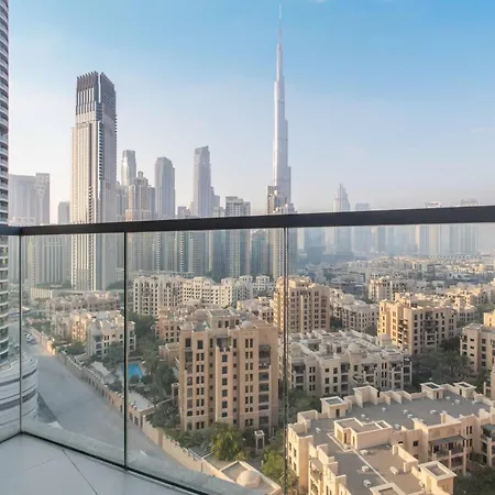 Stunning 2Br Apartment In Bellevue Tower With Burj Khalifa & Skyscraper View Dubai Exterior foto